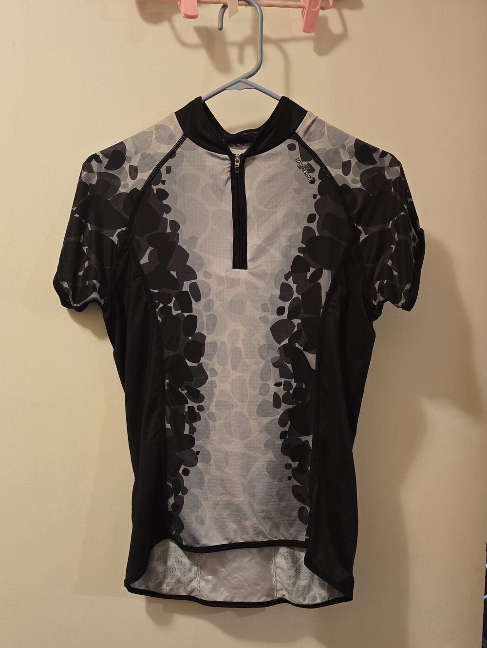 shebeest Women's Short-Sleeve Cycling Jersey - Black & White
